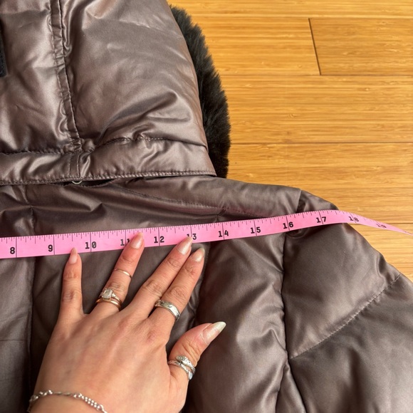 Y2K puffer jacket with faux fur hood - Picture 8 of 10